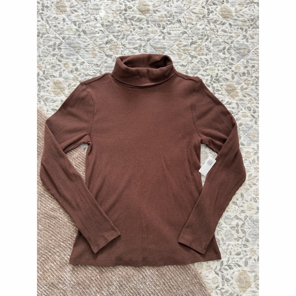 Old Navy Fitted Plush Rib Turtleneck - L - NWT!